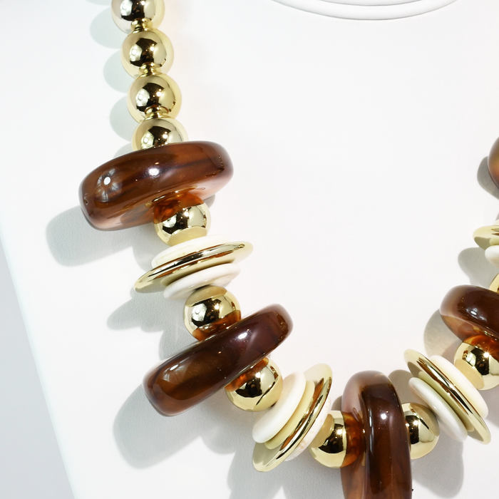 Amber Avenue Brown Necklace