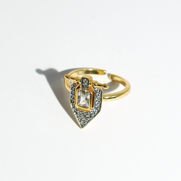 Elliot Ring