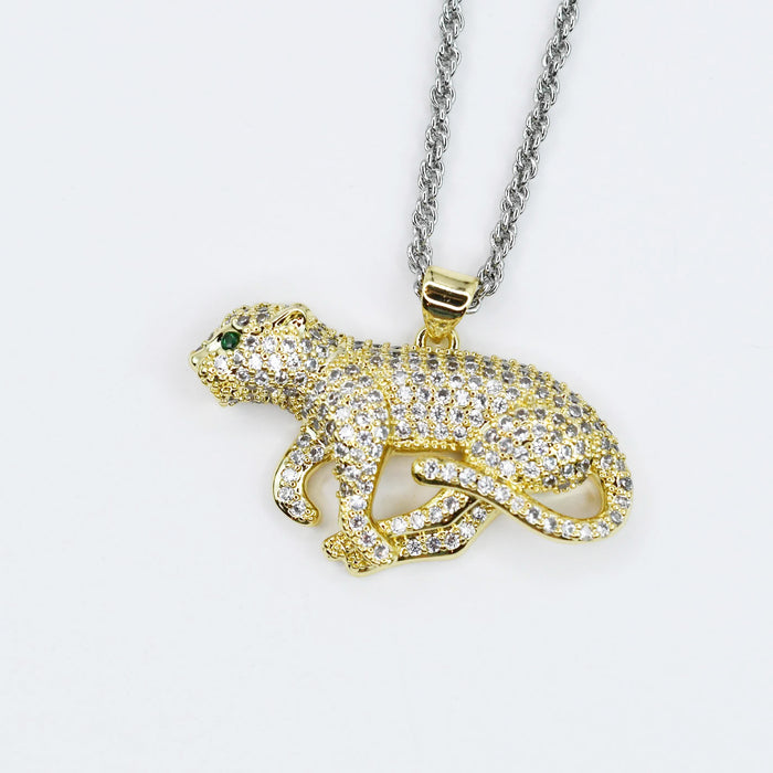 premium silver necklace crafted for everyday wear, offering a dainty handcrafted style with a waterproof, hypoallergenic, tarnish free finish, ideal for minimal modern jewelry lovers, available as wholesale for boutiques,western jewelry