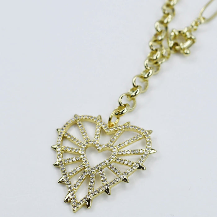 Gold heart pendant necklace with mixed link chain, boutique wholesale jewelry for women, trendy statement heart necklace, waterproof and hypoallergenic gold chain, tarnish-free fashion necklace for stylish women’s boutiques