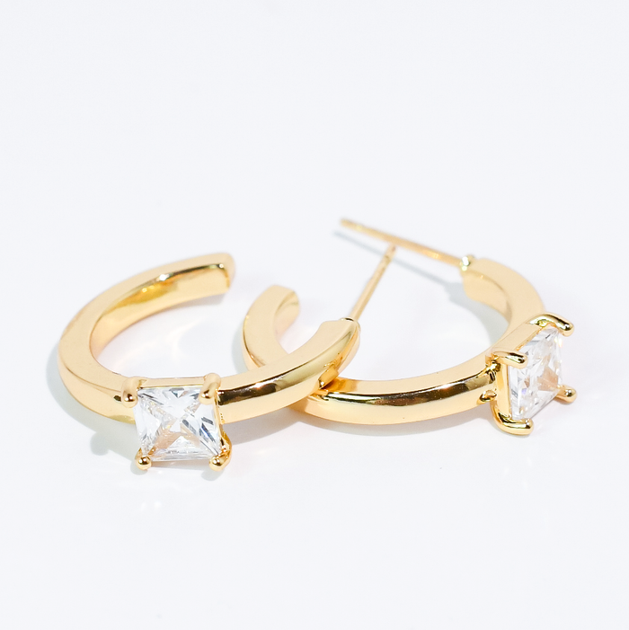Luxe Solitaire Hoop