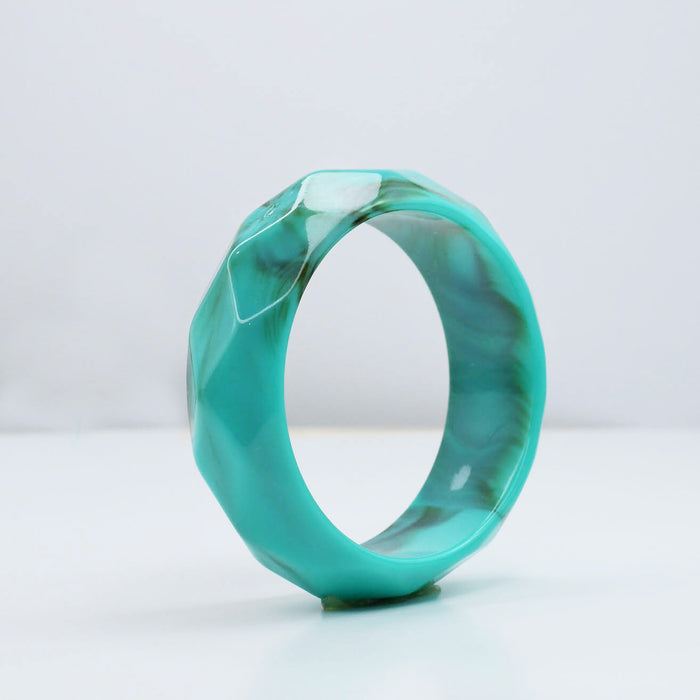 Modern bangle bracelet, Stylish minimalist bracelet, Sleek contemporary bangle, Polished chic bracelet, Clean modern bangle, Elegant simple bracelet, Smooth stylish bangle, Classic modern bracelet, Trendy sleek bangle, Refined minimalist bracelet, Contemporary chic bangle, Versatile modern bracelet