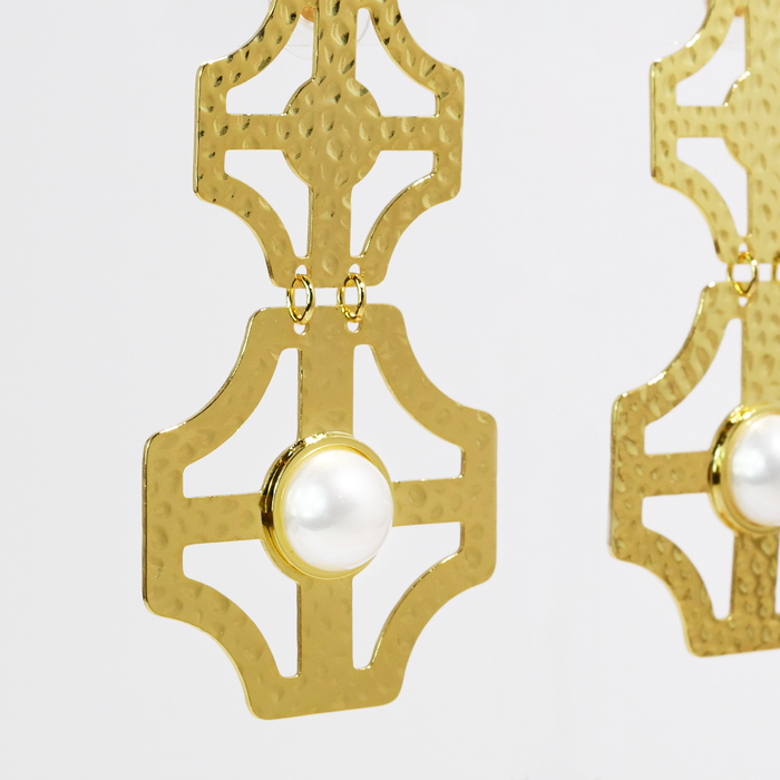 Stacey Pearl Earrings