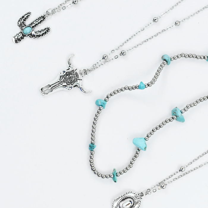 premium silver necklace crafted for everyday wear, offering a dainty handcrafted style with a waterproof, hypoallergenic, tarnish free finish, ideal for minimal modern jewelry lovers, available as wholesale for boutiques,western jewelry